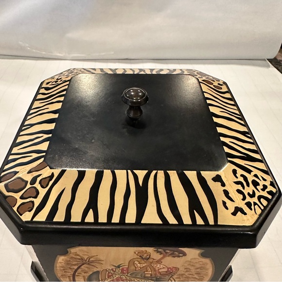 Black Cheetah Leopard Giraffe African
Print Jewelry Watch Trinket Box - Picture 6 of 10